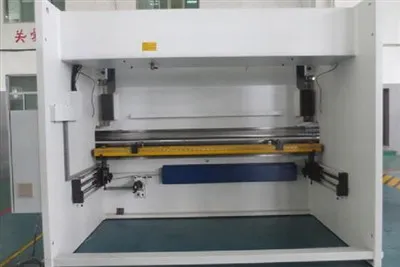 موڑنے والی مشین